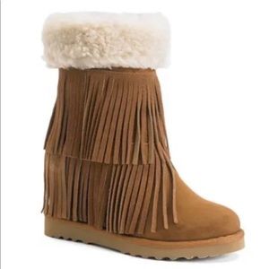 Madden Girl Sleet Fringe Wedge Boots Size 6M NWOB